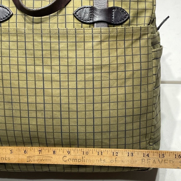 Rare Filson Limited Edition Flyway Green Grid Waxed Tin Cloth Zipper Tote - Picture 8 of 16